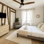 Ideally Located Luxembourg Gardens *