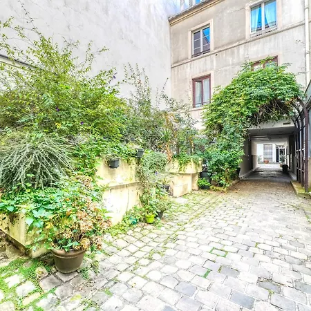 Lejlighed Ideally Located Luxembourg Gardens *