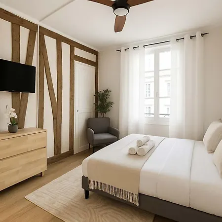 Ideally Located Luxembourg Gardens