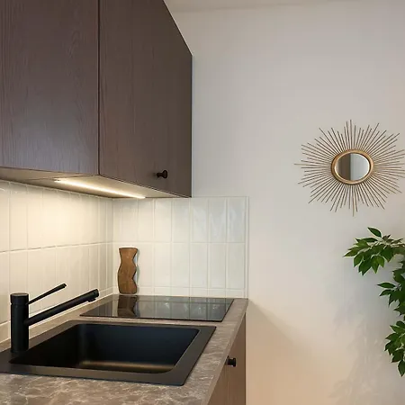 Апартаменты Ideally Located Luxembourg Gardens *