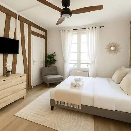 Ideally Located Luxembourg Gardens *