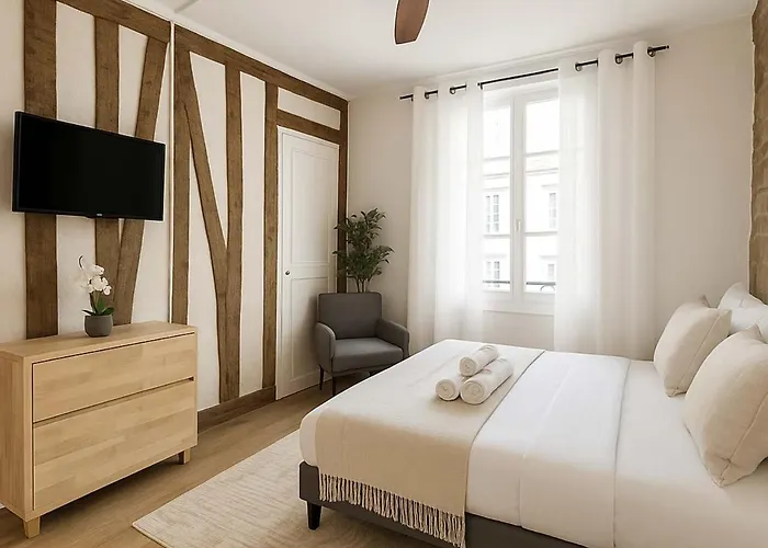 Ideally Located Luxembourg Gardens